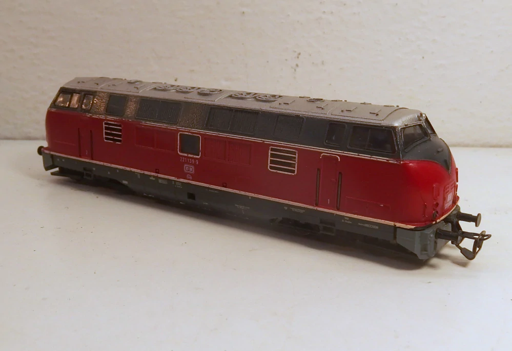 Lokomotiva BR 221 139-9 DB TT 03425
