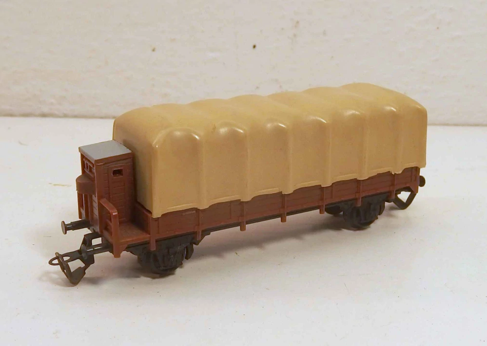 2osý nízkostěnný  vůz TT 076026