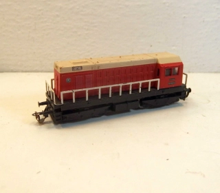 Lokomotiva   V 107  TT 196025