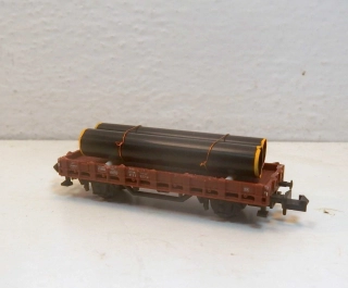 2osý vůz s nákladem trubek DB N 12925